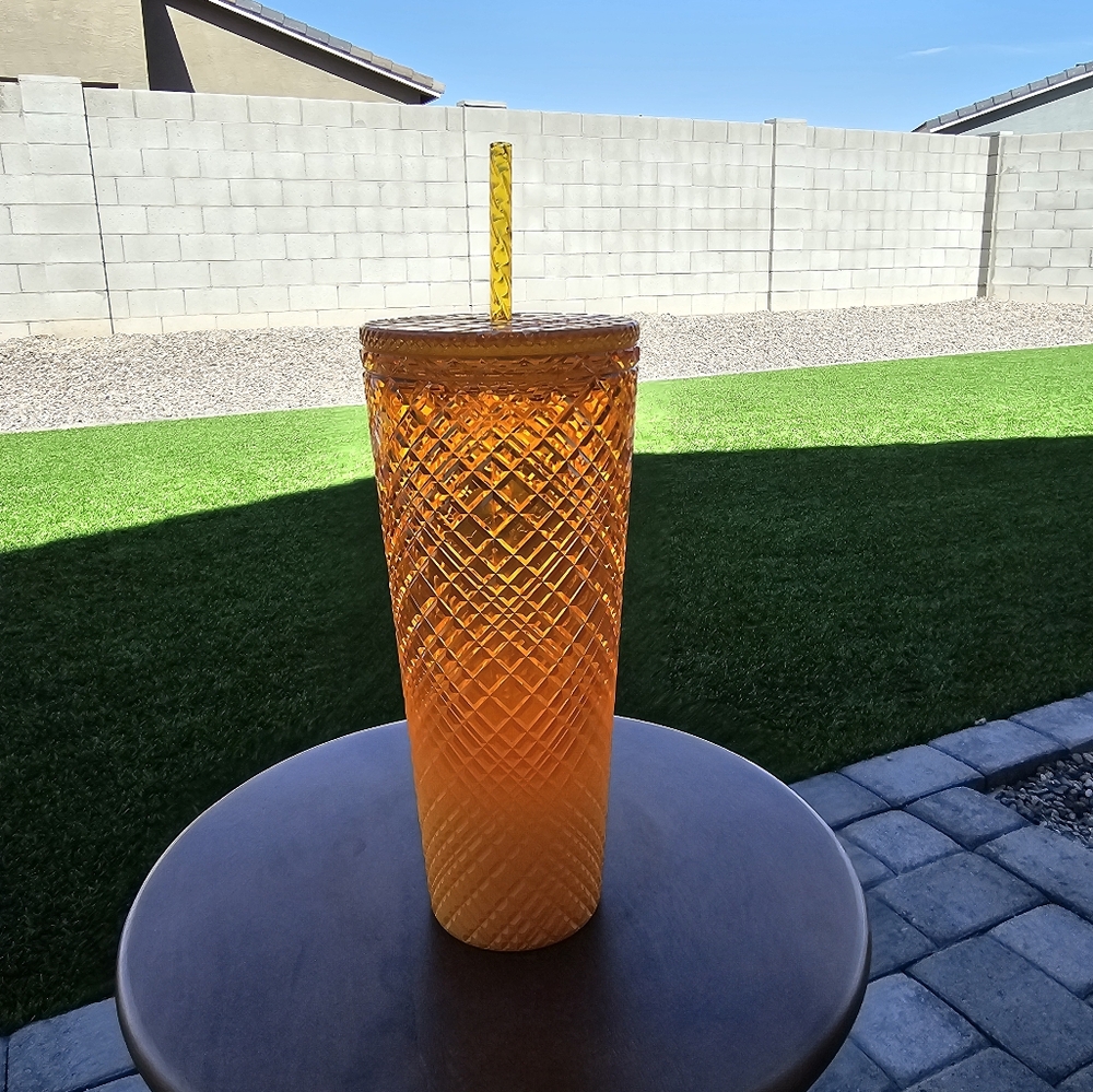 Amber Textured  Tumbler with Straw
